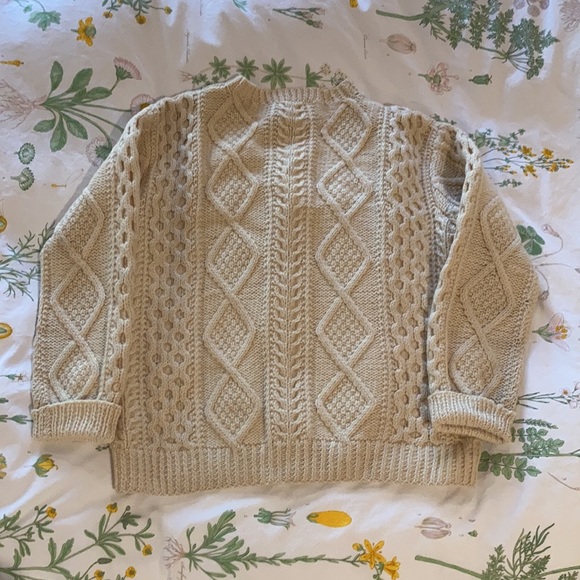 Cardigan- Pure undyed ivory Irish wool, hand knit in Dungloe, Ireland. Size 40 - Picture 2 of 13